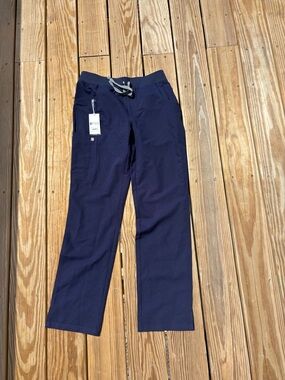 NWT Figs Kade Cargo Scrub Pant ST